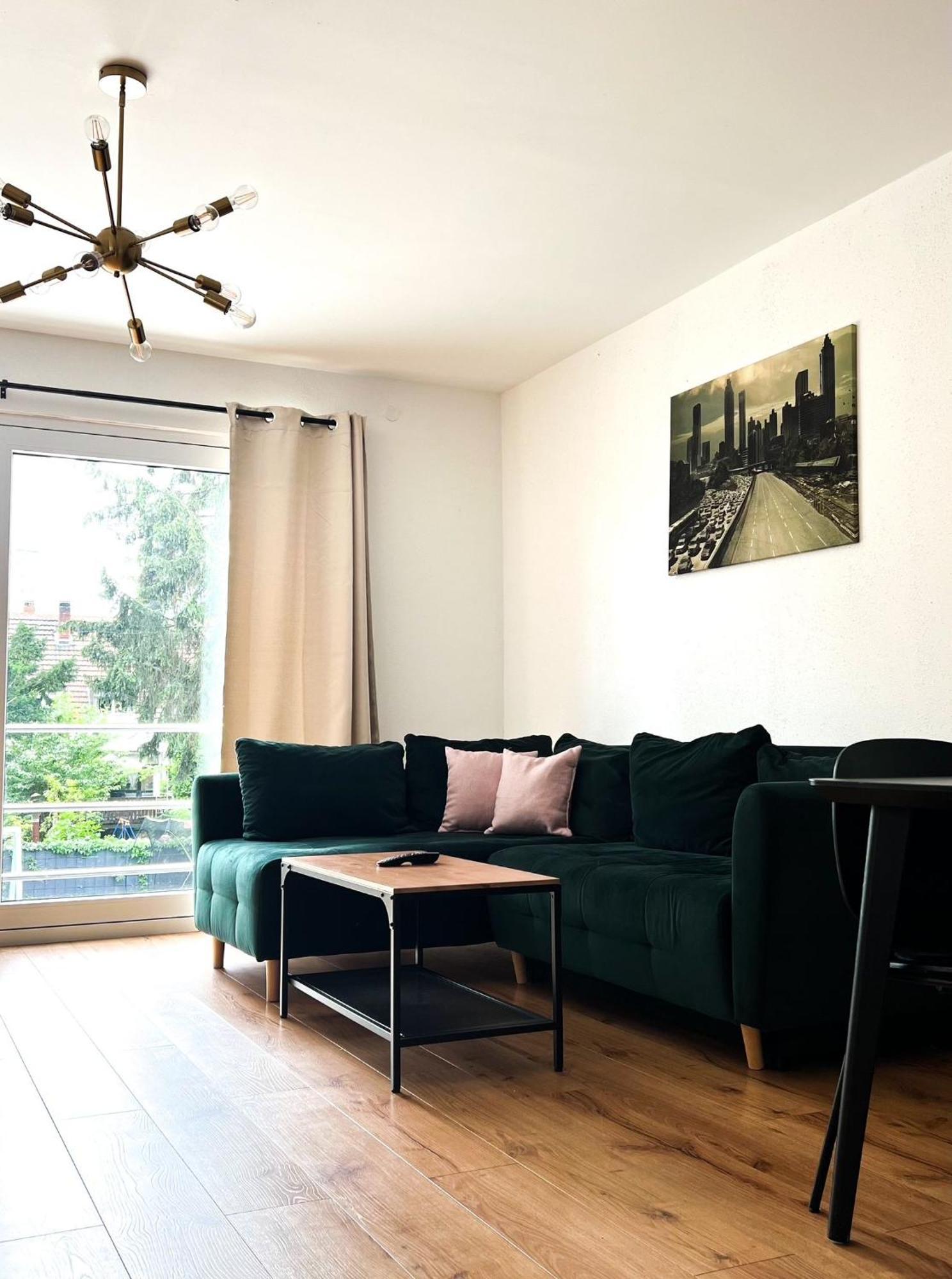 2 Zkb Apartment In Mannheim Kueche - Parken - Grosser Tv Extérieur photo